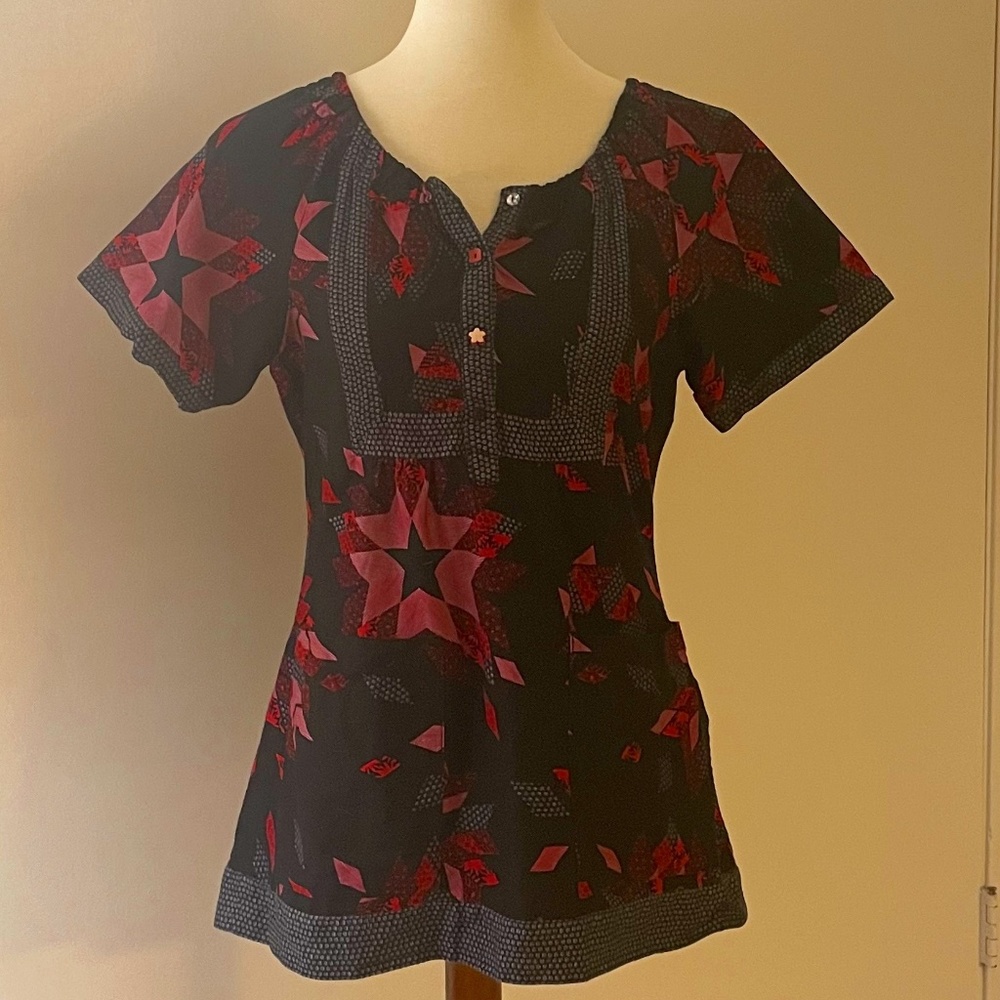 Womens KOI Scrub Top Black Red Quilted Pattern Red, Small